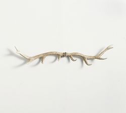 Antler Row of Hooks added by Lindsay Schultz