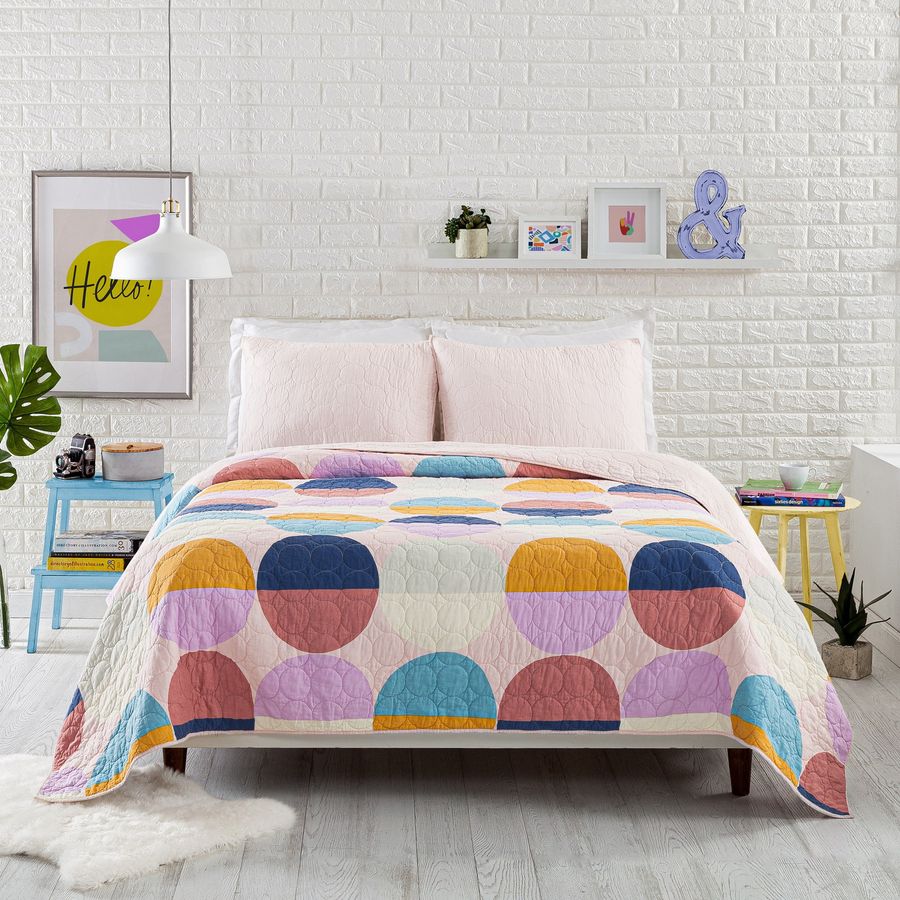 Makers Collective Circles Pink Full/Queen 3-Piece Quilt Set - Walmart.com added by Morgan Hatch