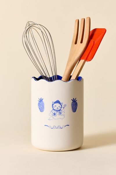 Emily Icon Ceramic Utensil Holder added by Kailey Printz