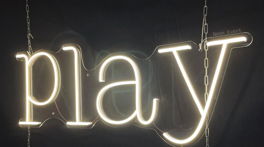 play light added by Andrea Medina Shibi