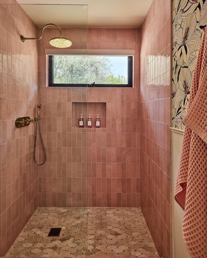 Porcelain Pink Tile added by Vivianne Pineda