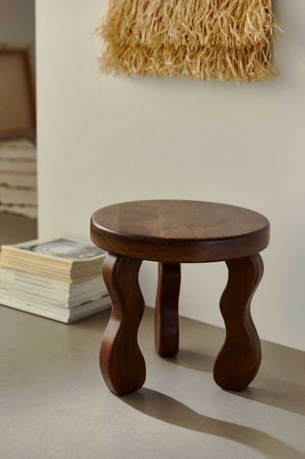Dina Stool added by Spoak Member
