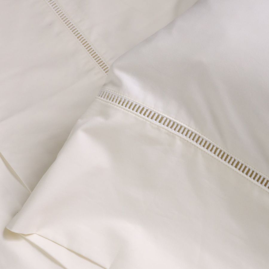 Como Ladder Stitch Cotton Sateen Sheet Set added by Courtney Brennan