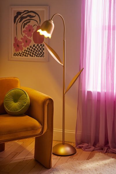 Tulip Floor Lamp added by Megan Glassman
