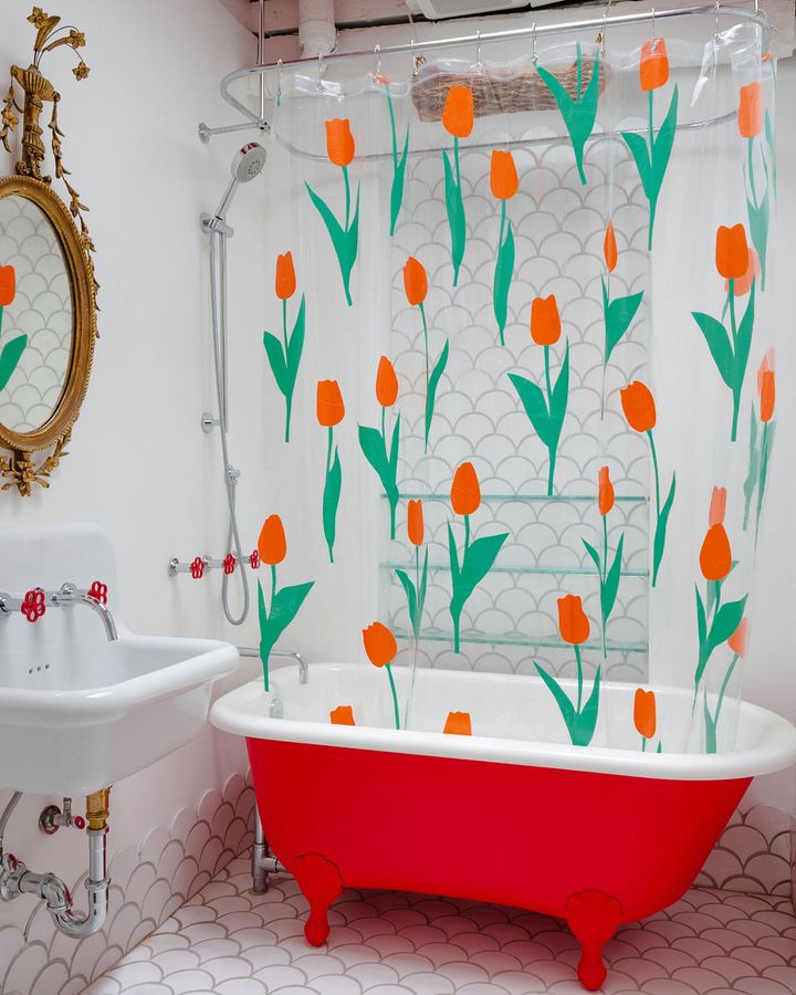 Dusen Dusen Tulip Shower Curtain added by Grace Emmerton
