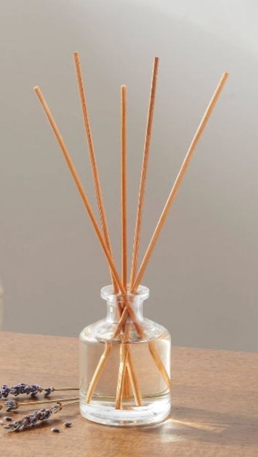 2.02 fl oz Soft Cashmere and Lavender Oil Reed Diffuser added by Emily Wilson