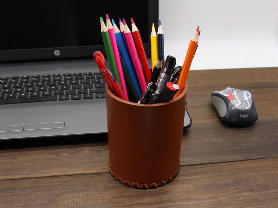 Round Pencil Cup,Hand Stitched Leather,Leather Pen Tray,Leather Pen&Pencil holder,leather monogram pen cup,Personalized pen holder for desk added by Spoak Member