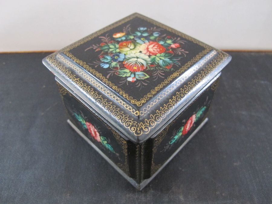 Russian Lacquer Box Signed and Dated 1992 1990s Flowers Floral added by Spoak Member