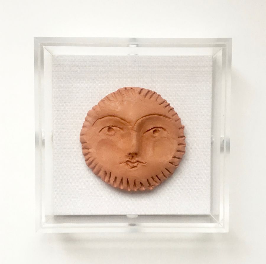 5x5 Acrylic Box with Face Sculpture added by Spoak Member