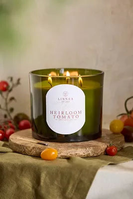 Linnea Grande Candle, Heirloom Tomato added by Spoak Member