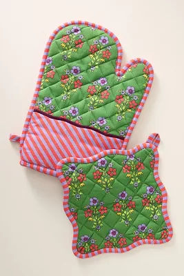 Furbish Studio Block Print Oven Mitt & Pot Holder Set added by Spoak Member